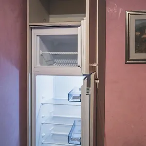 Nocleg ze śniadaniem Bulldog Station With Private Wc, Ac, Tv, Mestre