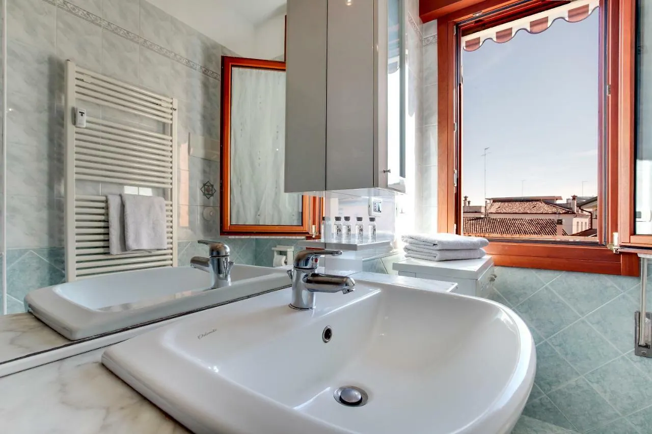 Apartament Alba Del Doge Mestre 0*,